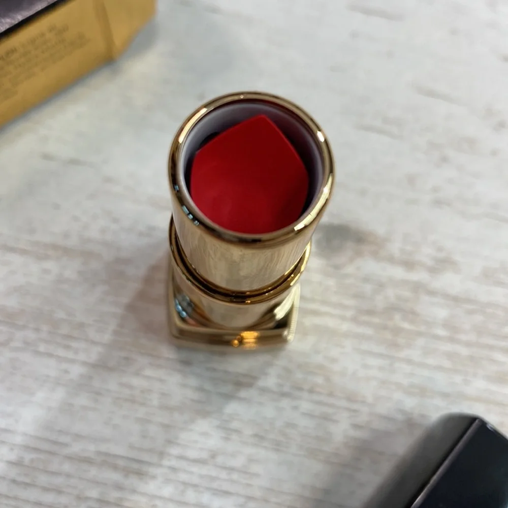 ISH Hydra Matte Lipstick Mischievous